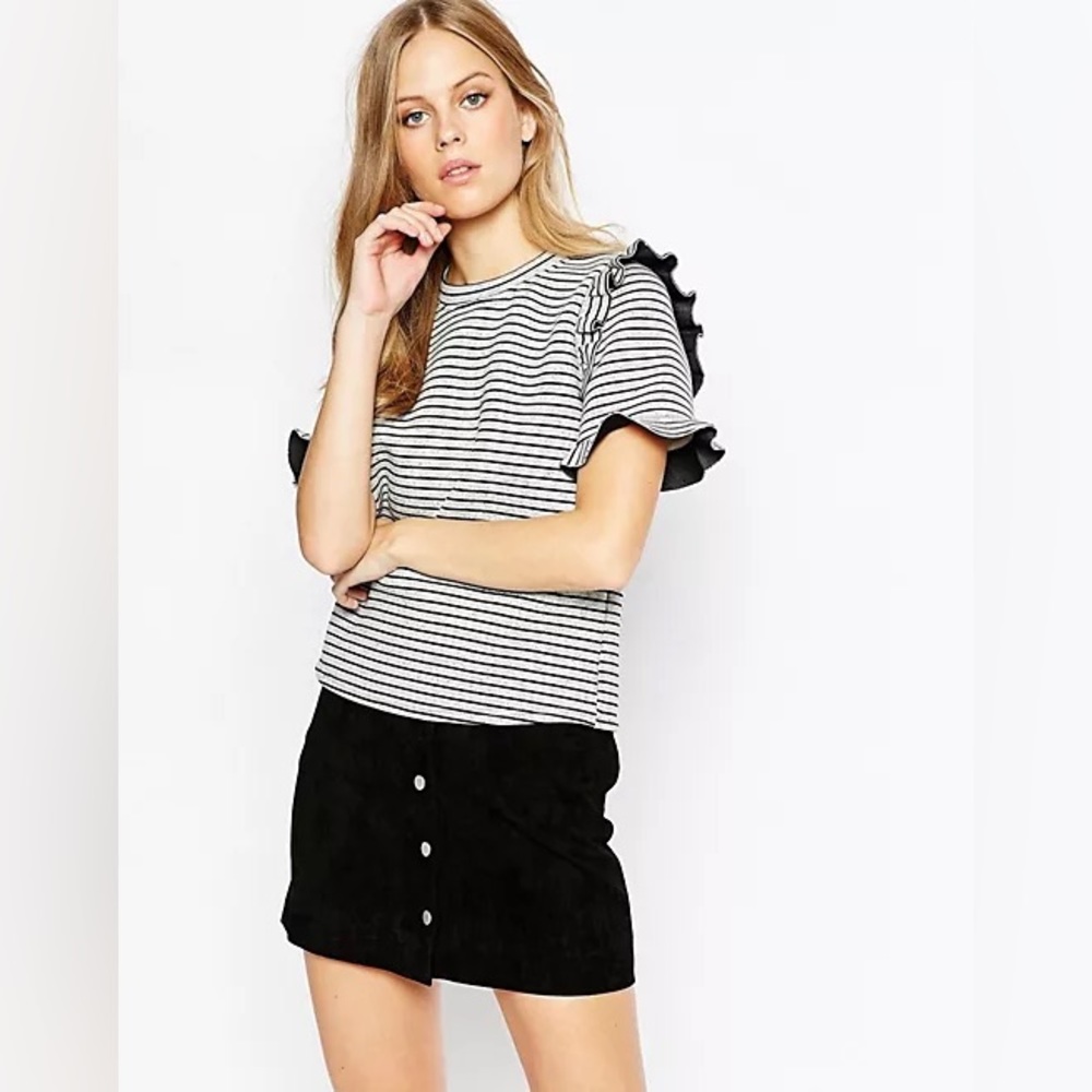 NWOT - grey striped top
